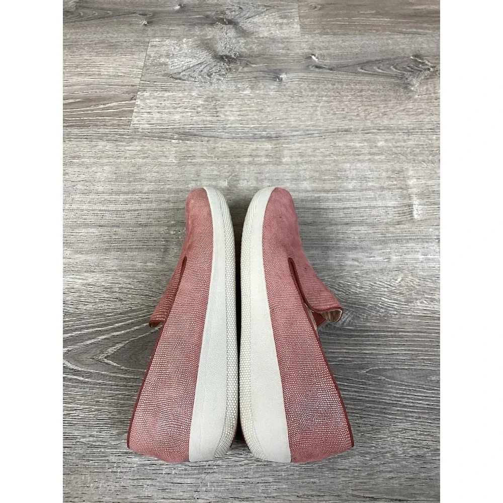 Fitflop superskate Pink Salmon lizard slip on sneakers Womens size 8.5 Shoes